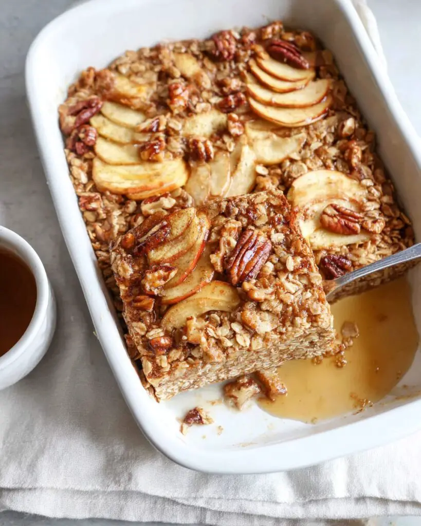 Oatmeal Apple Breakfast Bake