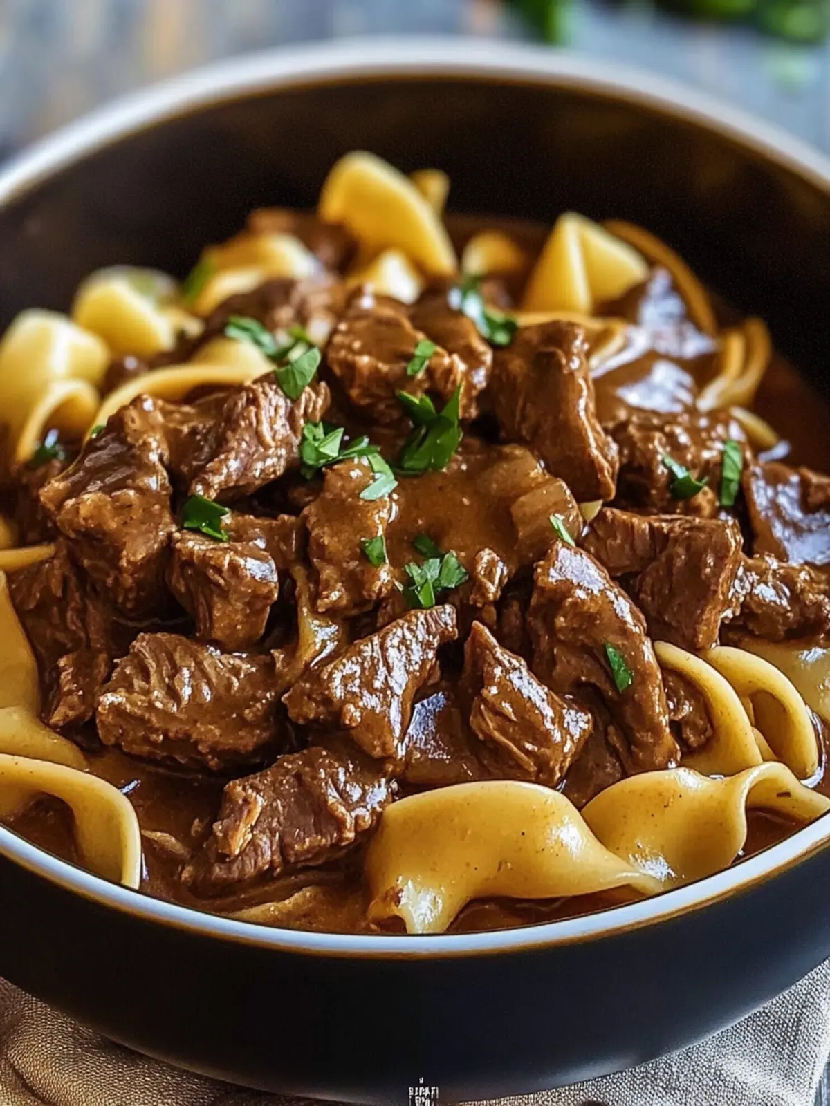 Slow Cooker Beef and Noodles: Comfort Food Made Easy 5 Slow Cooker Beef and Noodles