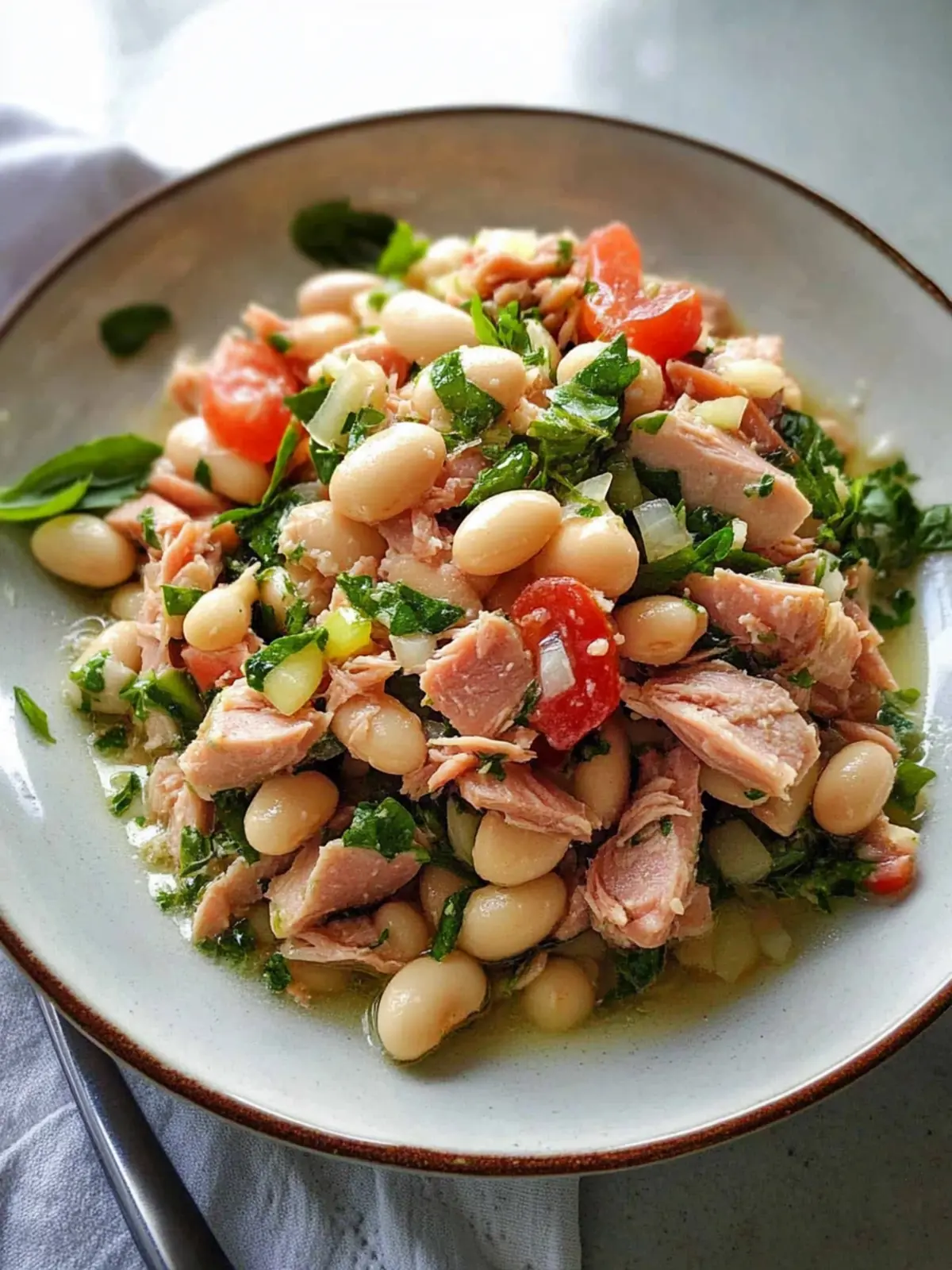 Tuna and White Bean Salad: Quick & Zesty Healthy Delight 4 Tuna and White Bean Salad